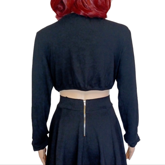 Olian Long Sleeved Crop Top Size Large - Picture 5 of 8